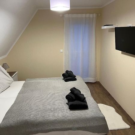 Gemuetliche Wohnung In Velden! Velden am Woerthersee Ngoại thất bức ảnh