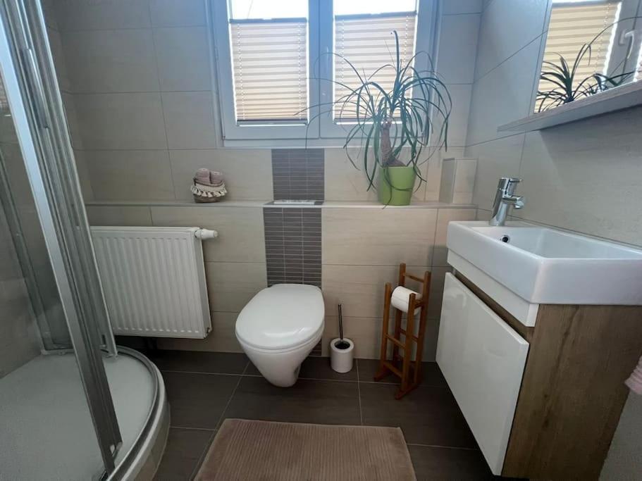 Gemuetliche Wohnung In Velden! Velden am Woerthersee Ngoại thất bức ảnh