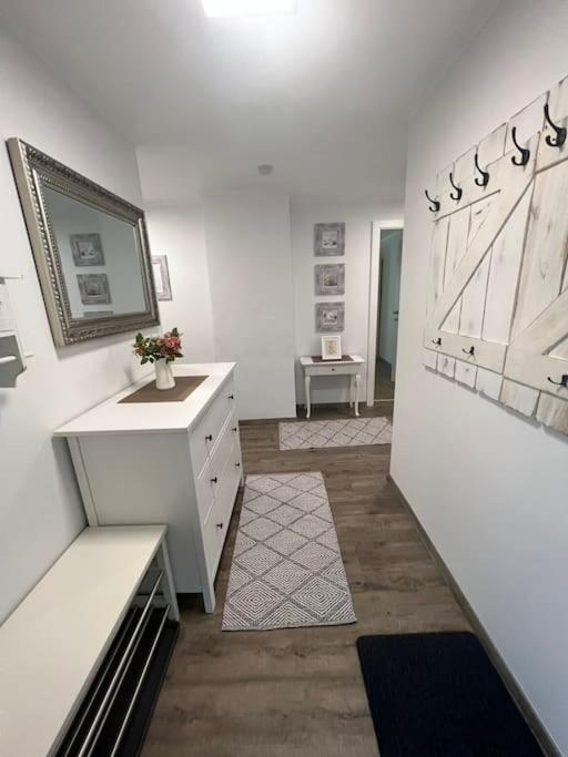 Gemuetliche Wohnung In Velden! Velden am Woerthersee Ngoại thất bức ảnh